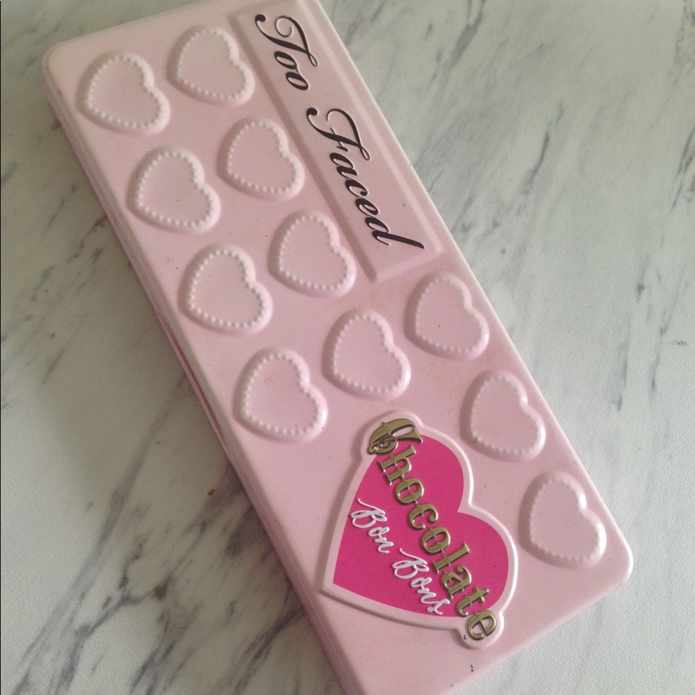 Too faced chocolate bon bons eye shadow palette